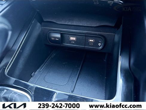 Certified 2024 Kia Telluride EX w/ EX Captain's Chair Package image 33