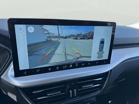 Used 2025 Ford Escape Platinum image 25