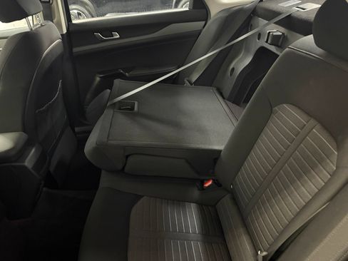 Used 2025 Kia K5 LXS FWD image 23