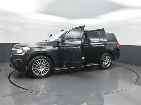 Used 2022 Ford Expedition Platinum AWD/4WD image 36