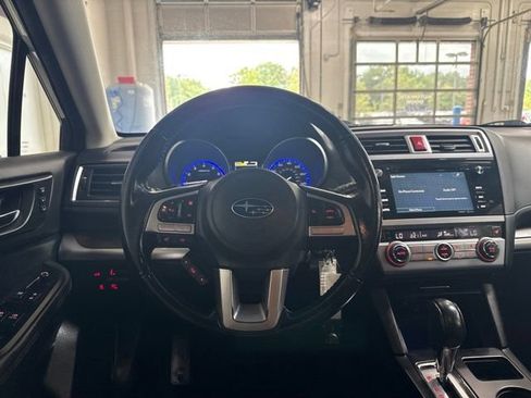 Used 2016 Subaru Outback 2.5i Limited AWD/4WD image 21
