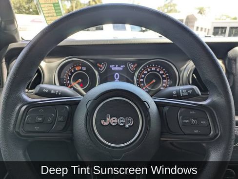 Used 2022 Jeep Wrangler Unlimited Sport AWD/4WD image 36