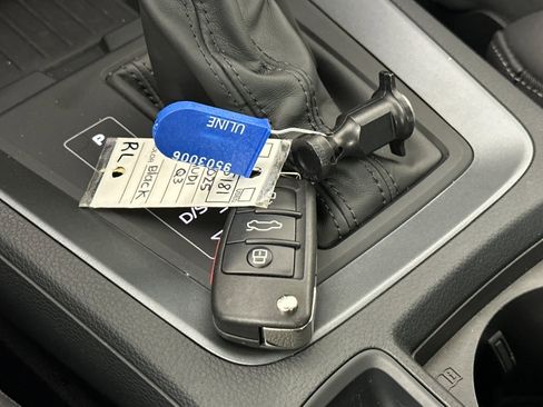 Used 2025 Audi Q3 2.0T Premium w/ Convenience Package image 23