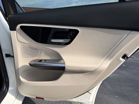 Used 2024 Mercedes-Benz C 300 Sedan image 29