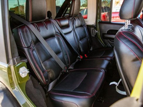 Used 2020 Jeep Wrangler Unlimited Rubicon image 12