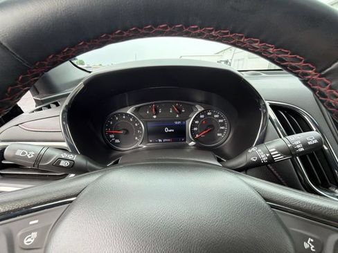 Certified 2024 Chevrolet Equinox RS FWD image 11