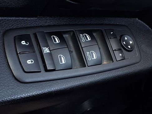 Used 2022 RAM 1500 Tradesman w/ Chrome Appearance Group image 14