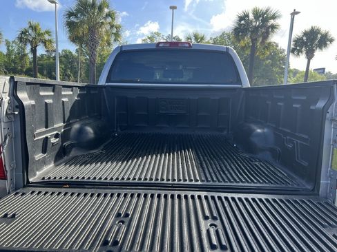 Used 2018 Toyota Tundra SR5 w/ SR5 Upgrade Package image 33
