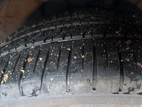 Used 2024 Subaru Legacy Limited image 2