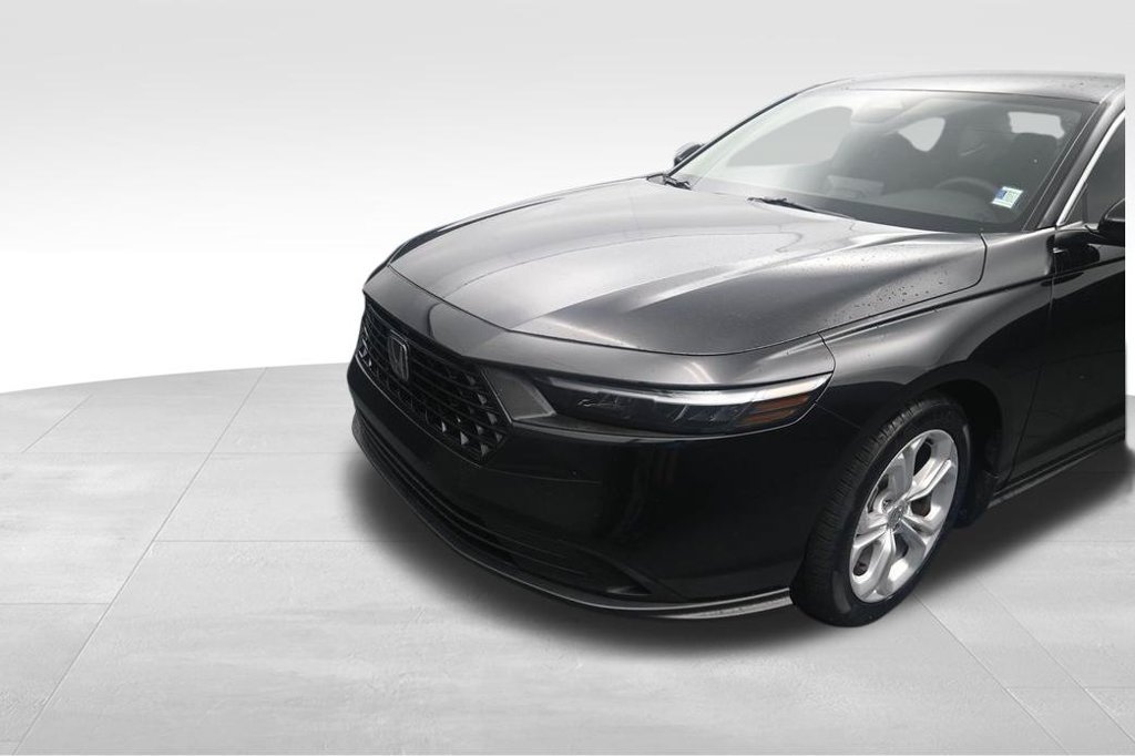 Used 2025 Honda Accord LX image 10