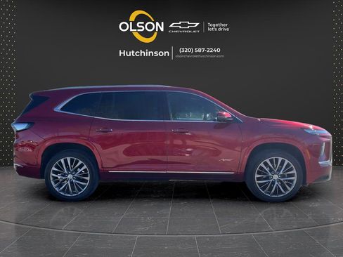 Certified 2025 Buick Enclave Avenir w/ Super Cruise Package AWD/4WD image 17