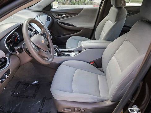 Used 2021 Chevrolet Malibu LT image 14