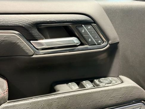 Used 2024 GMC Sierra 2500 AT4X AWD/4WD image 16