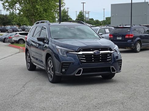 Certified 2025 Subaru Ascent Touring AWD/4WD image 1