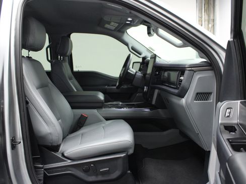 Used 2025 Ford F150 Lightning Flash AWD/4WD image 16