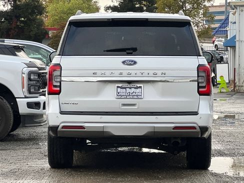 Certified 2024 Ford Expedition Limited image 5