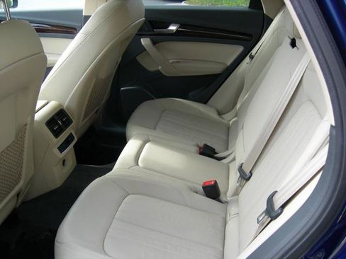 Used 2020 Audi Q5 2.0T Premium image 18