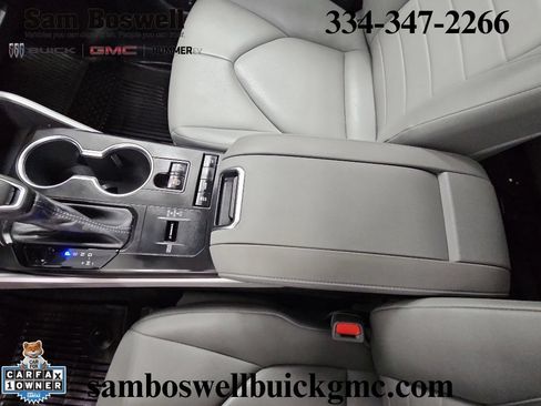 Used 2022 Toyota Highlander XLE FWD image 19