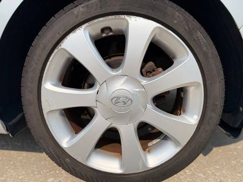 Used 2013 Hyundai Elantra Limited FWD image 10