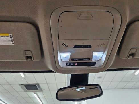 Used 2019 GMC Acadia Denali image 23