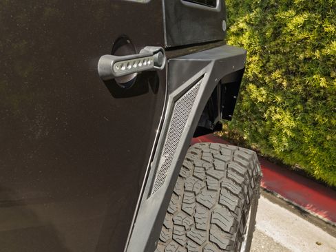 Used 2016 Jeep Wrangler Unlimited Sport w/ Quick Order Package 24S AWD/4WD image 21