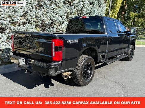 Used 2025 Ford F350 Lariat w/ Black Appearance Package image 9