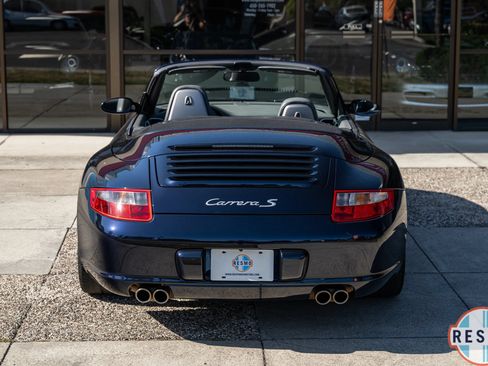 Used 2005 Porsche 911 Carrera S RWD image 5