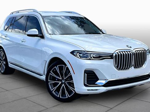Used 2021 BMW X7 xDrive40i w/ Executive Package 2 AWD/4WD image 3