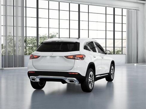New 2026 Mercedes-Benz GLA 250 4MATIC image 23
