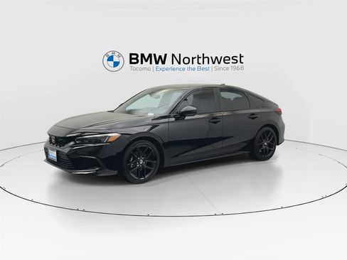 Used 2023 Honda Civic Sport image 9