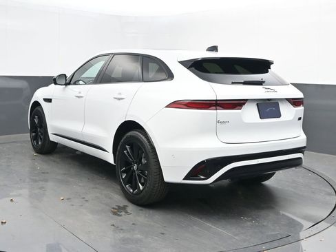 New 2026 Jaguar F-PACE R-Dynamic S image 3