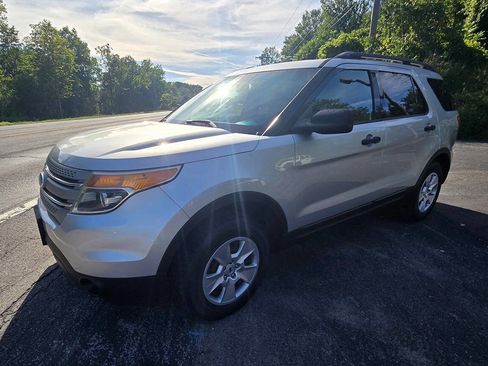 Used 2012 Ford Explorer 4WD w/ Class III Trailer Tow Pkg image 5
