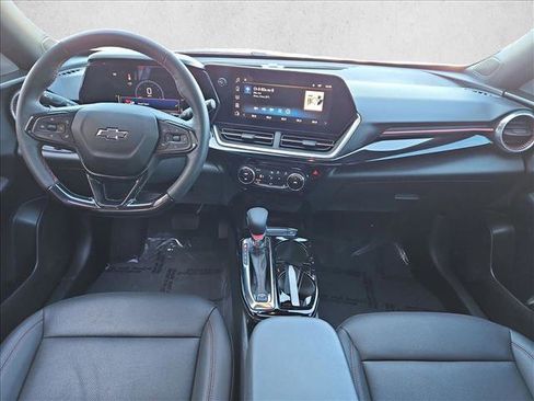 Used 2024 Chevrolet Trax RS w/ Sunroof Package image 23