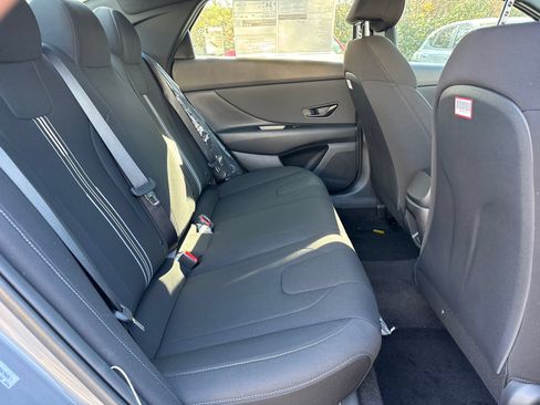 Certified 2026 Hyundai Elantra Sport FWD image 15