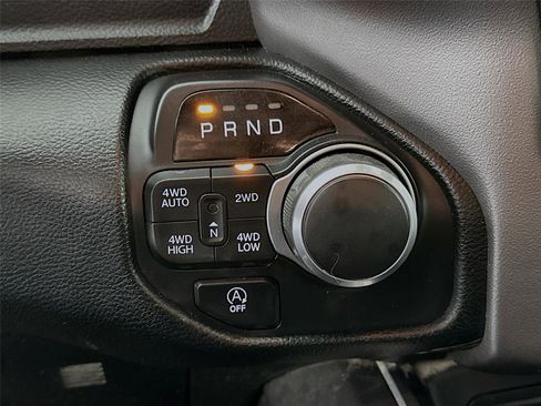 Used 2019 RAM 1500 Big Horn image 17