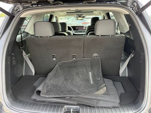Used 2022 Hyundai Palisade Limited FWD image 6