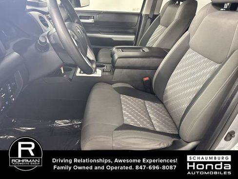 Used 2019 Toyota Tundra SR5 w/ SR5 Upgrade Package AWD/4WD image 5