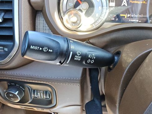 Certified 2019 RAM 1500 Limited image 29