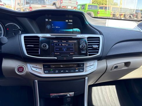 Used 2014 Honda Accord EX-L image 32