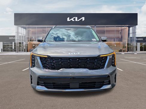 Certified 2025 Kia Sorento EX w/ EX Panoramic Sunroof Package AWD/4WD image 7