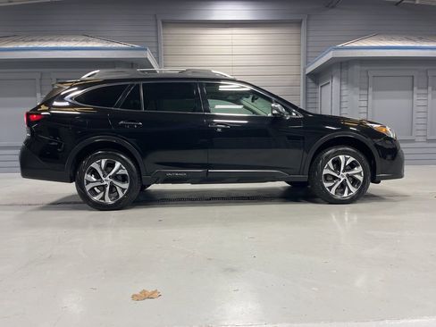 Used 2022 Subaru Outback Touring image 9