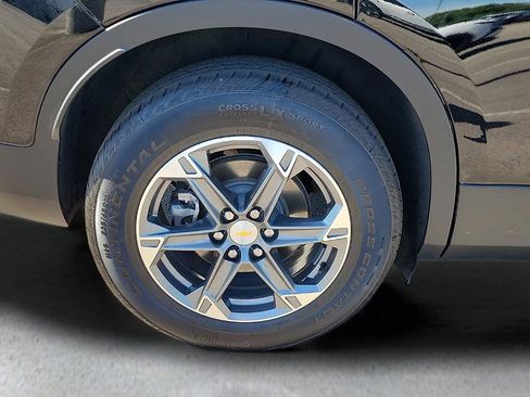 Used 2025 Chevrolet Blazer LT FWD image 7