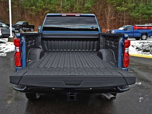 New 2026 Chevrolet Silverado 2500 Custom w/ Custom Value Package image 9