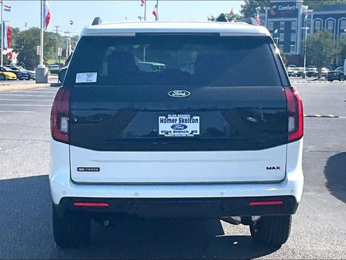 New 2027 Ford Expedition Max Platinum RWD image 4
