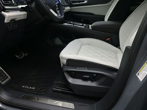 New 2026 Volkswagen Atlas Cross Sport SEL Premium R-Line AWD/4WD image 17