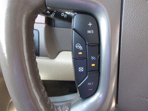 Used 2012 Chevrolet Suburban LTZ AWD/4WD image 57