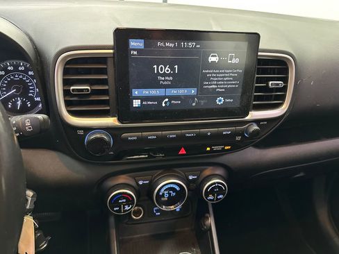 Used 2020 Hyundai Venue SEL w/ Convenience Package FWD image 25