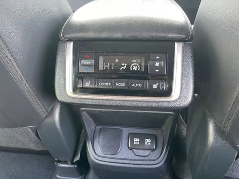 Used 2020 Subaru Ascent Limited w/ Popular Package #3 AWD/4WD image 23