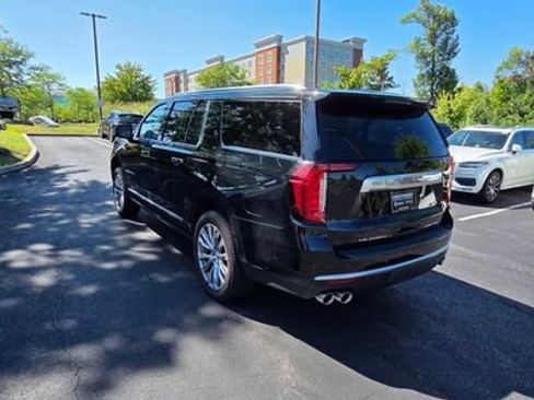 Used 2023 GMC Yukon XL Denali w/ Denali Reserve Package AWD/4WD image 5