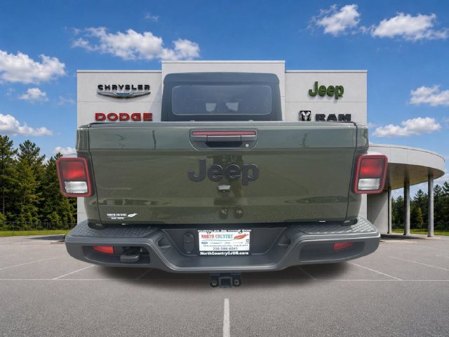 Used 2023 Jeep Gladiator Sport AWD/4WD image 10